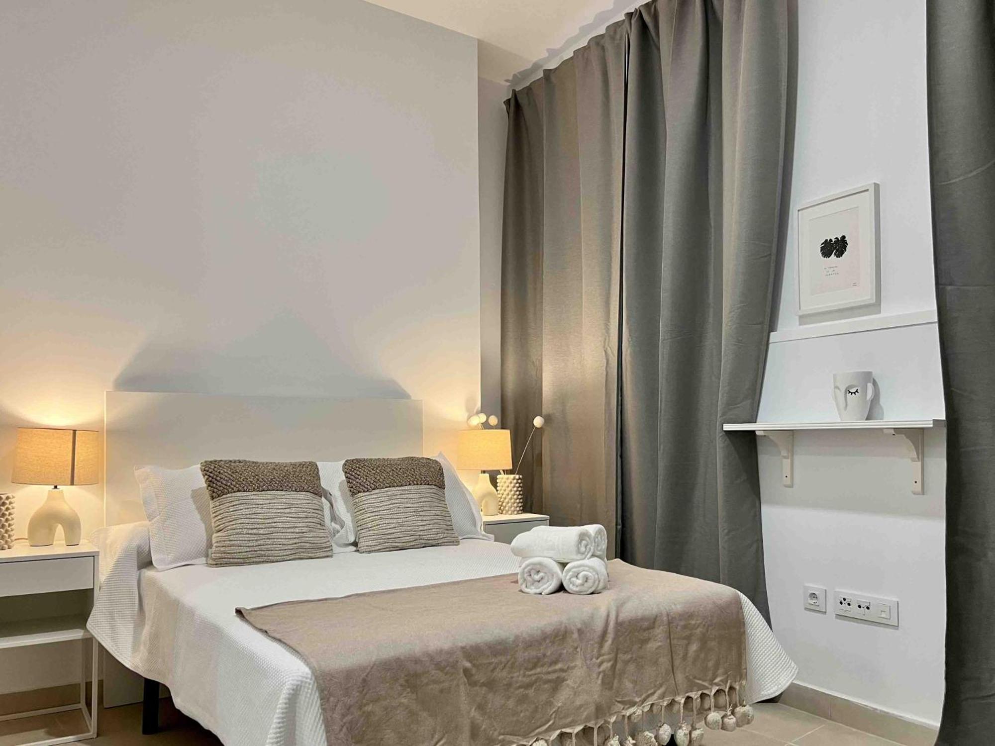 Apartamentos La Tahona Cádiz Buitenkant foto