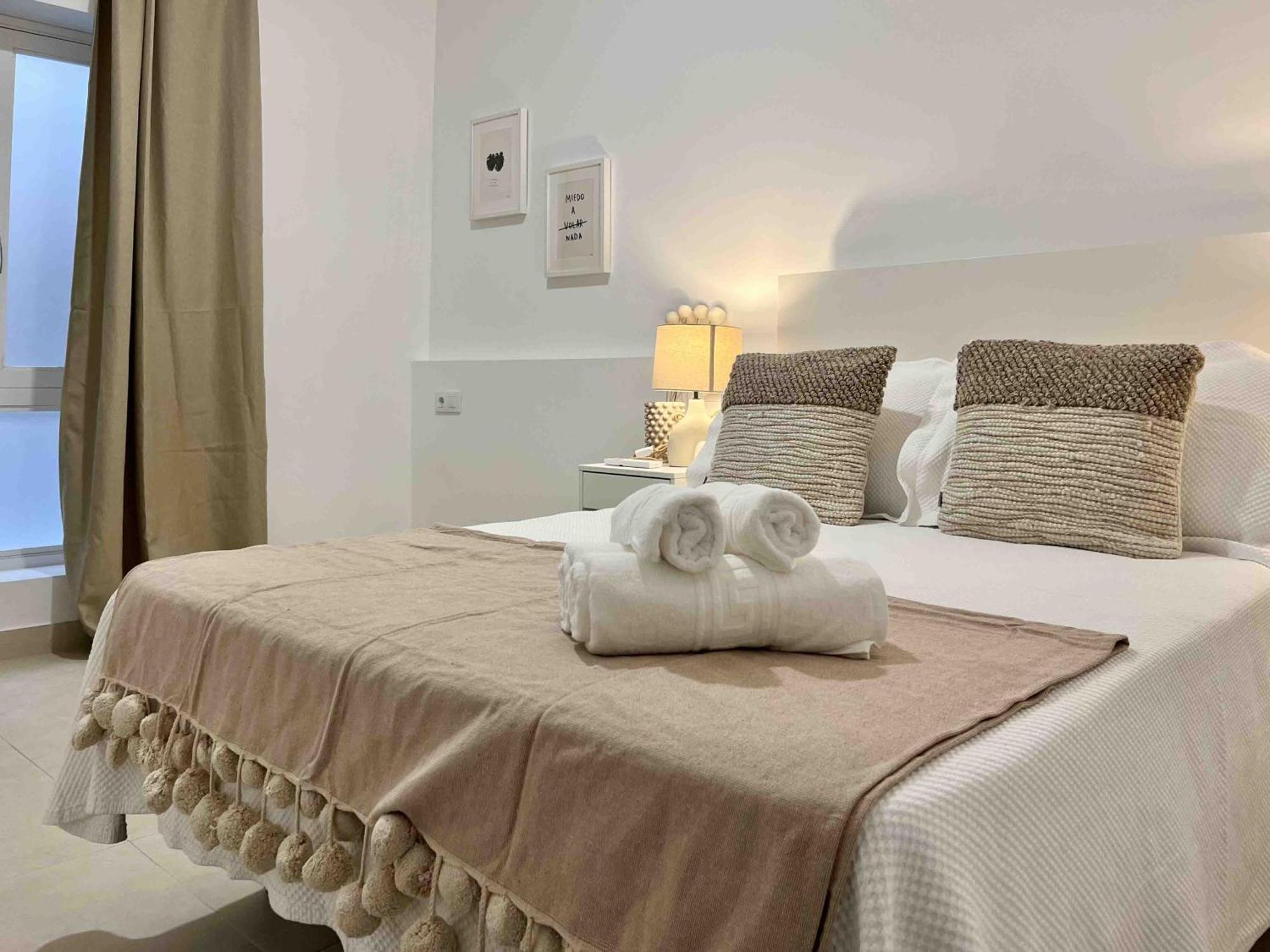 Apartamentos La Tahona Cádiz Buitenkant foto