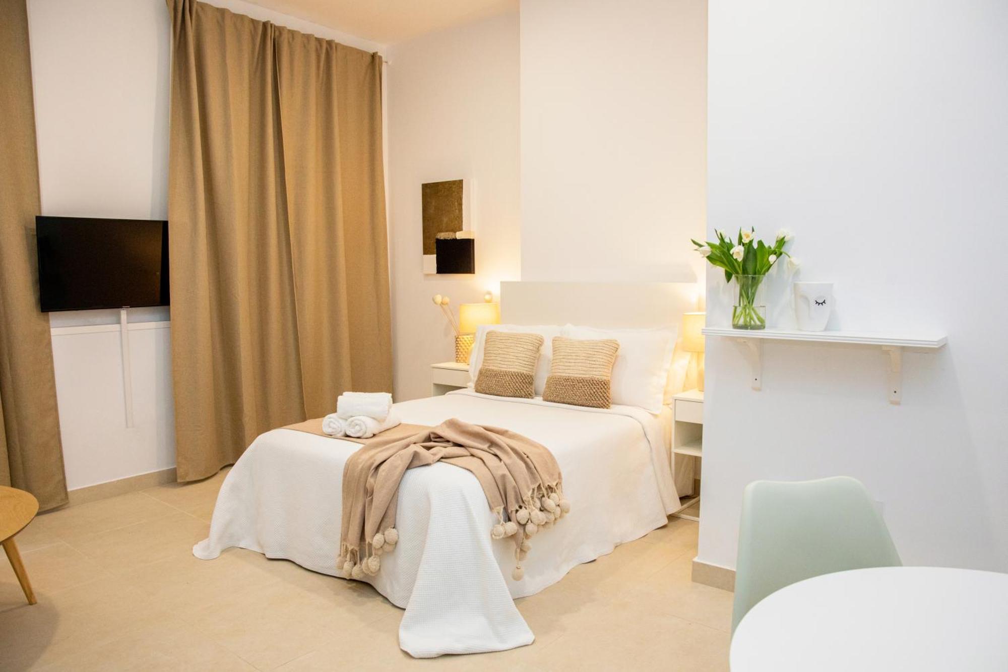 Apartamentos La Tahona Cádiz Buitenkant foto